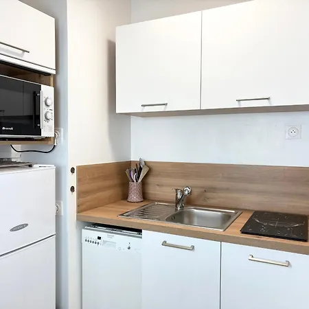 Apartamento 4/6 Pers. Les Pieds Dans L'eau Avec Parking A St-hilaire-de-riez - Fr-1-323-516 *