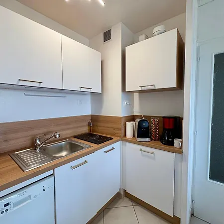 Apartamento 4/6 Pers. Les Pieds Dans L'eau Avec Parking A St-hilaire-de-riez - Fr-1-323-516 *